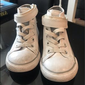 Converse sneakers size 8